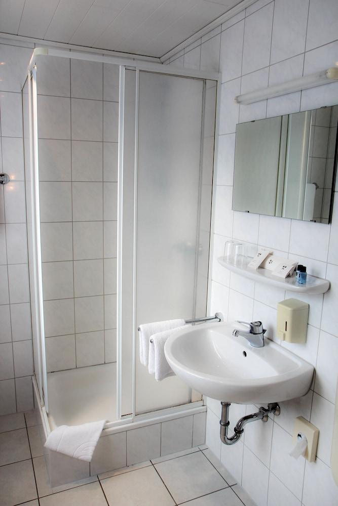 Hotel Битбург Екстериор снимка