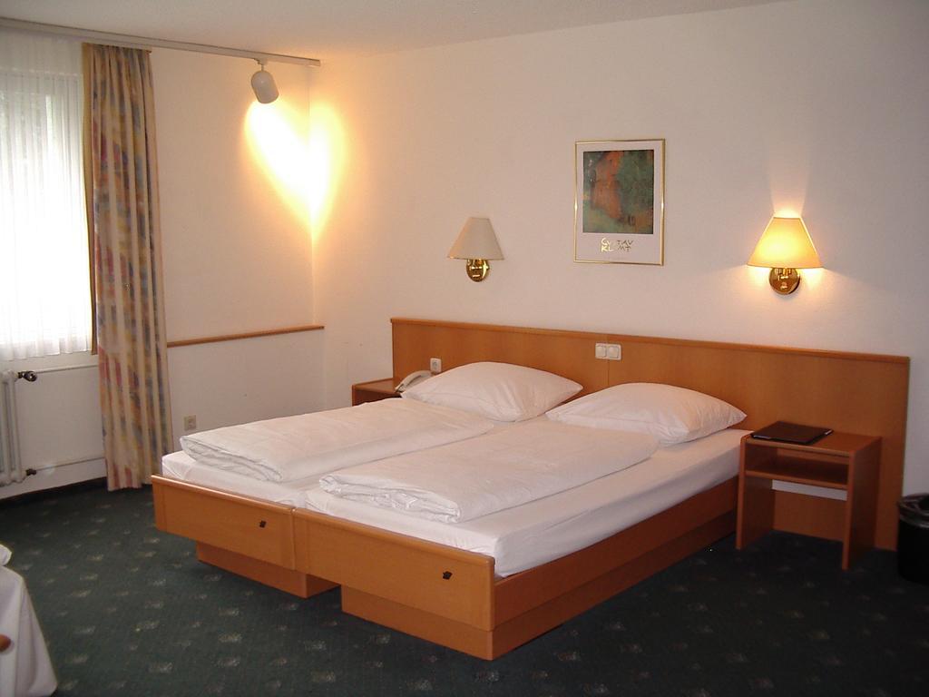 Hotel Битбург Стая снимка