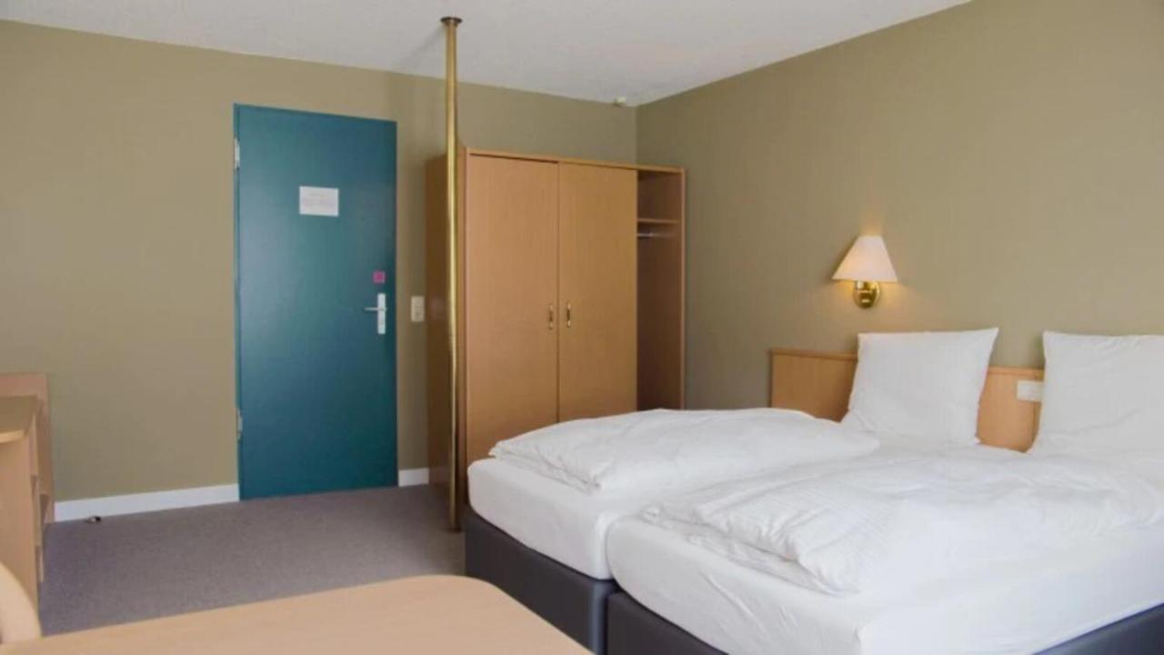 Hotel Битбург Екстериор снимка